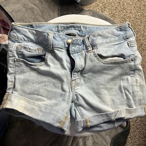 Light Denim Wash Shorts/ American Eagle